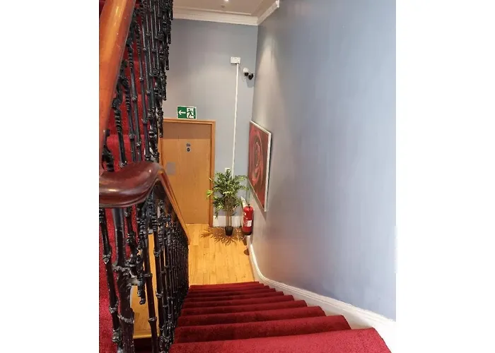 Fg1- Ground Flr Flat Good For 4- Near Hyde Park