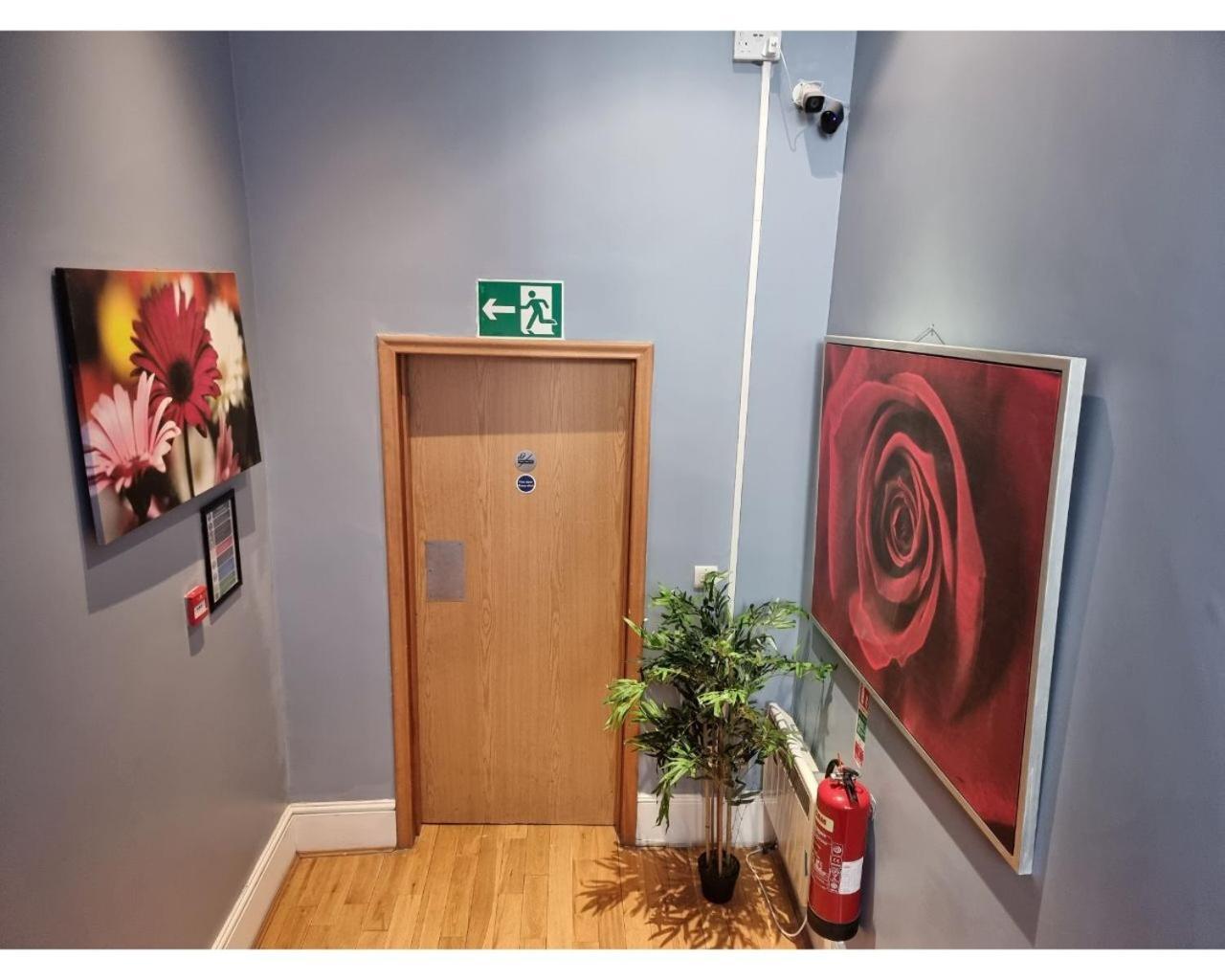 Fg1- Ground Flr Flat Good For 4- Near Hyde Park Апартаменты