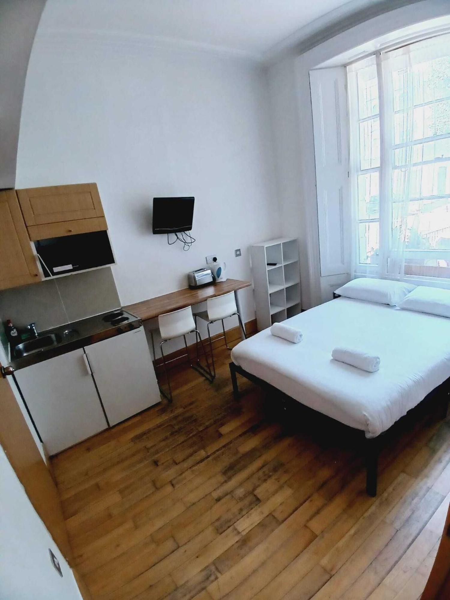 Fg1- Ground Flr Flat Good For 4- Near Hyde Park Апартаменты